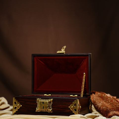 Nettoor Box (Wood Finish)