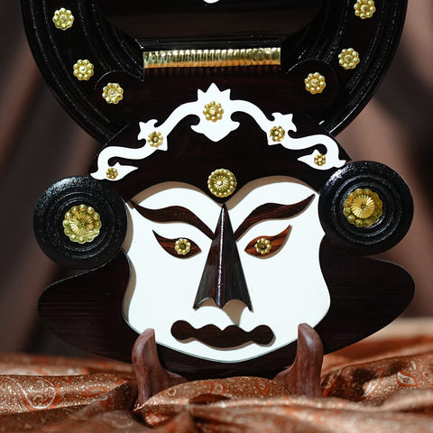 kathakali head hanging