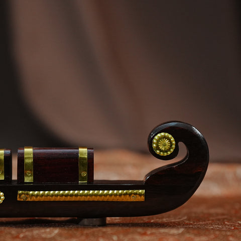 Rosewood Cargo with Men