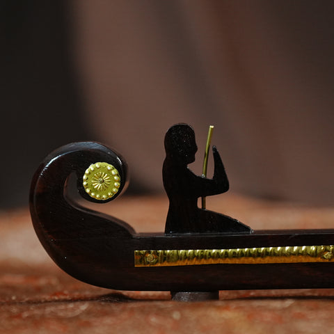 Rosewood Cargo with Men