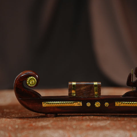 Rosewood Cargo with Men