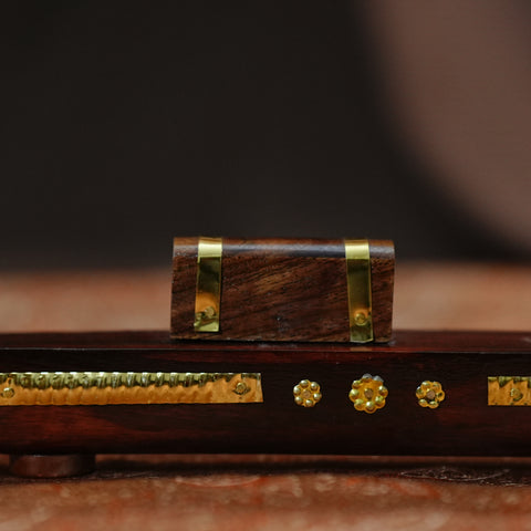 Rosewood Cargo with Men