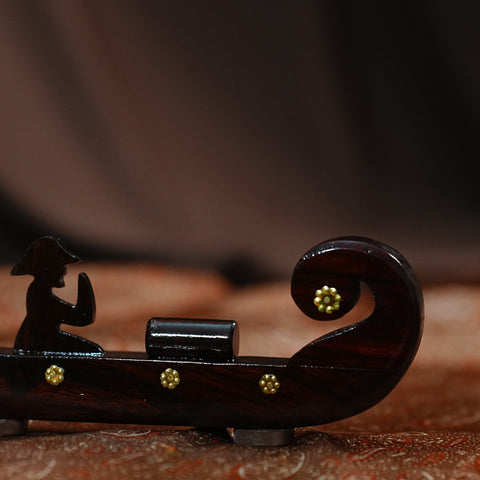 Rosewood Cargo with Men